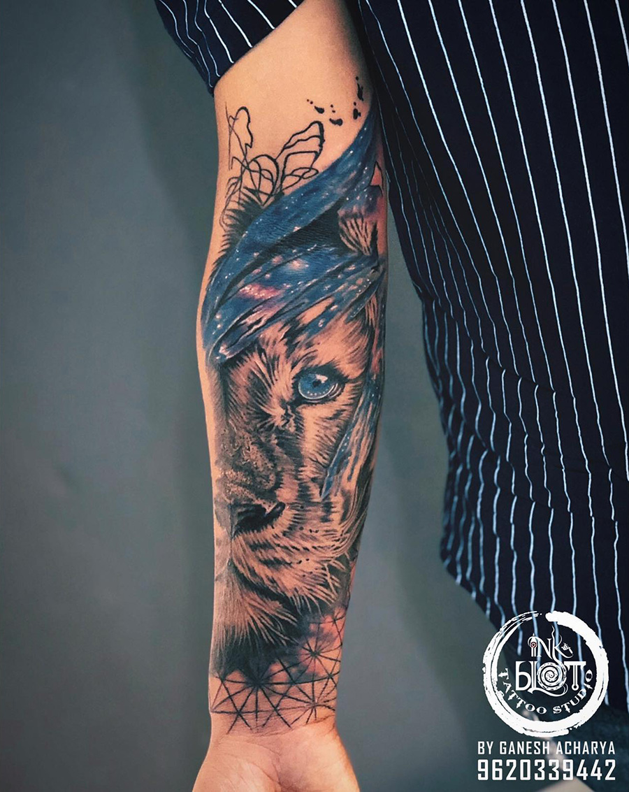 Tattoo Artist